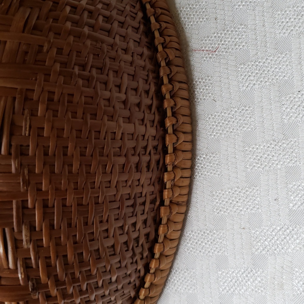 Basket Large Round Woven - Picture 5 of 7